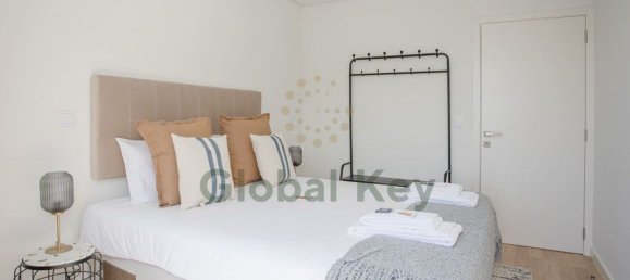 3 bedrooms Apartment in Porto, Portugal No. 97138 8