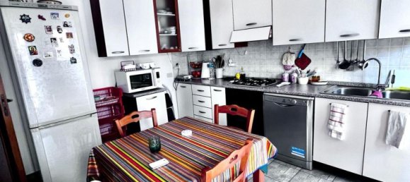 4-Zimmer Wohnung in Palermo, Italy, Nr. 48230 7