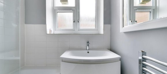 2 bedrooms Apartment in London, United Kingdom No. 9929 10