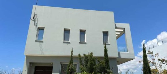 4 bedrooms Villa in Chloraka, Cyprus No. 20364 2