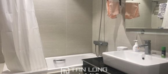 Apartamento de 3 dormitorios en Tay Ho, Vietnam No. 1056 8