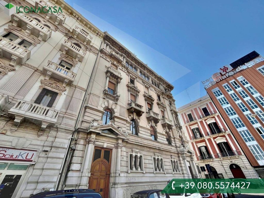2 bedrooms Apartment in Bari, Italy No. 28738