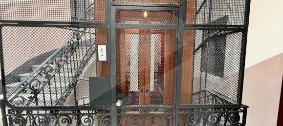 2 bedrooms Apartment in Bari, Italy No. 28738 11