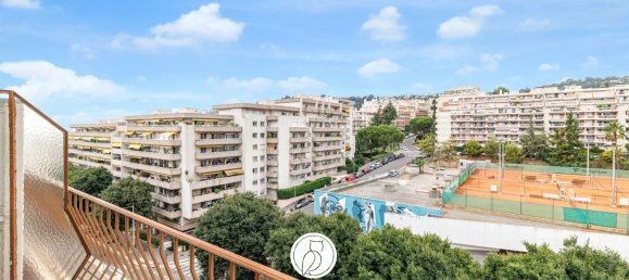 2 bedrooms Apartment in Nice, France No. 348557 4