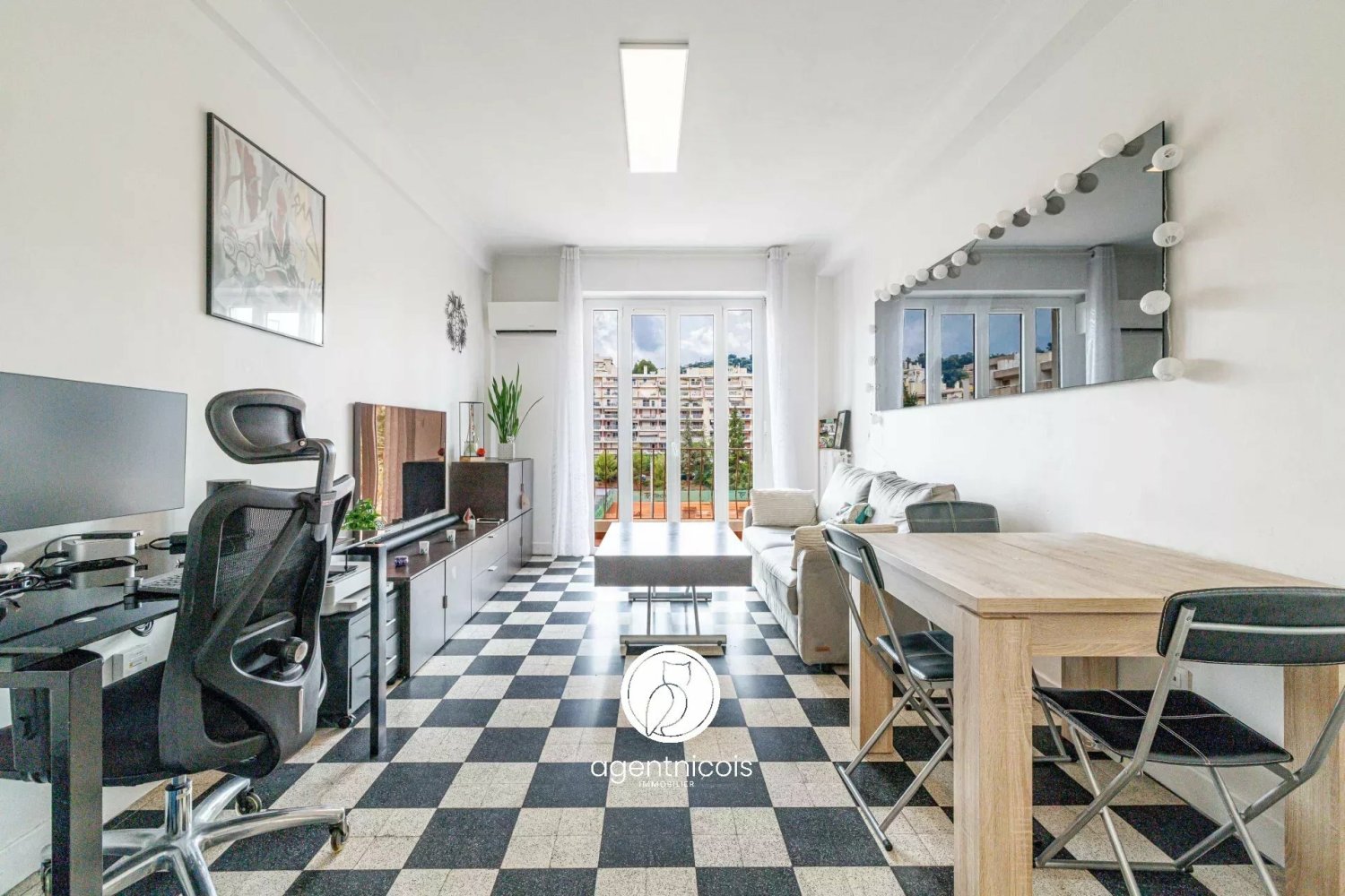 2 bedrooms Apartment in Nice, France No. 348557