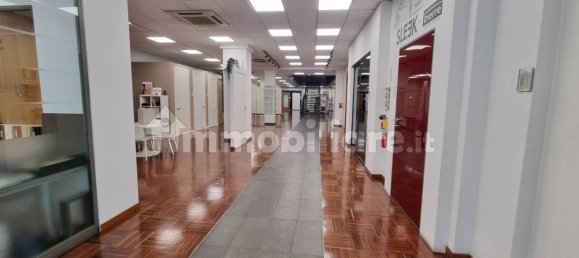 5غرفة عقار تجاري في Milan, Italy رقم 243314 3