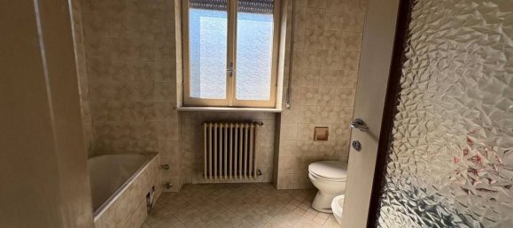 5 bedrooms House in Castronno, Italy No. 361309 9