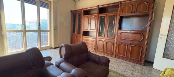 5 bedrooms House in Castronno, Italy No. 361309 10