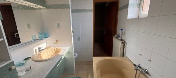 5 bedrooms House in Ain, France No. 330966 14