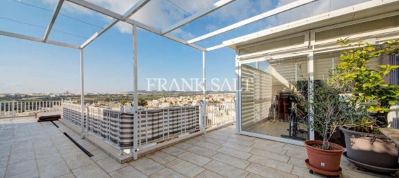 Ático de 3 dormitorios en Zebbug, Malta No. 2164 5