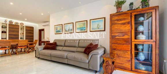 Ático de 3 dormitorios en Zebbug, Malta No. 2164 6