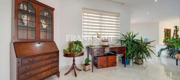 Ático de 3 dormitorios en Zebbug, Malta No. 2164 16