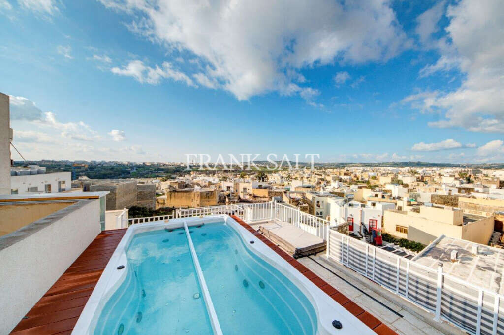 Ático de 3 dormitorios en Zebbug, Malta No. 2164