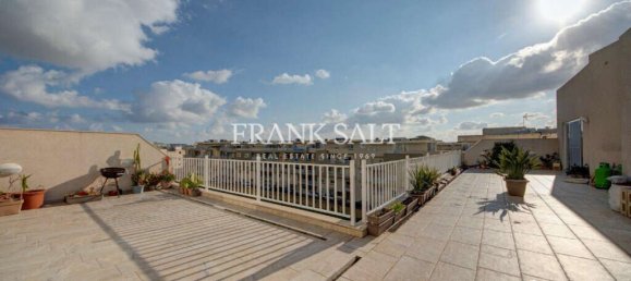 Ático de 3 dormitorios en Zebbug, Malta No. 2164 3