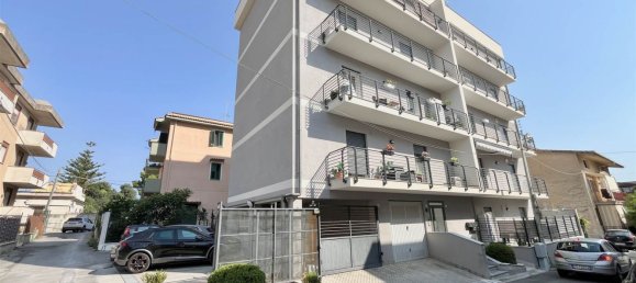 Apartamento de 3 dormitorios en Palermo, Italy No. 327266 7