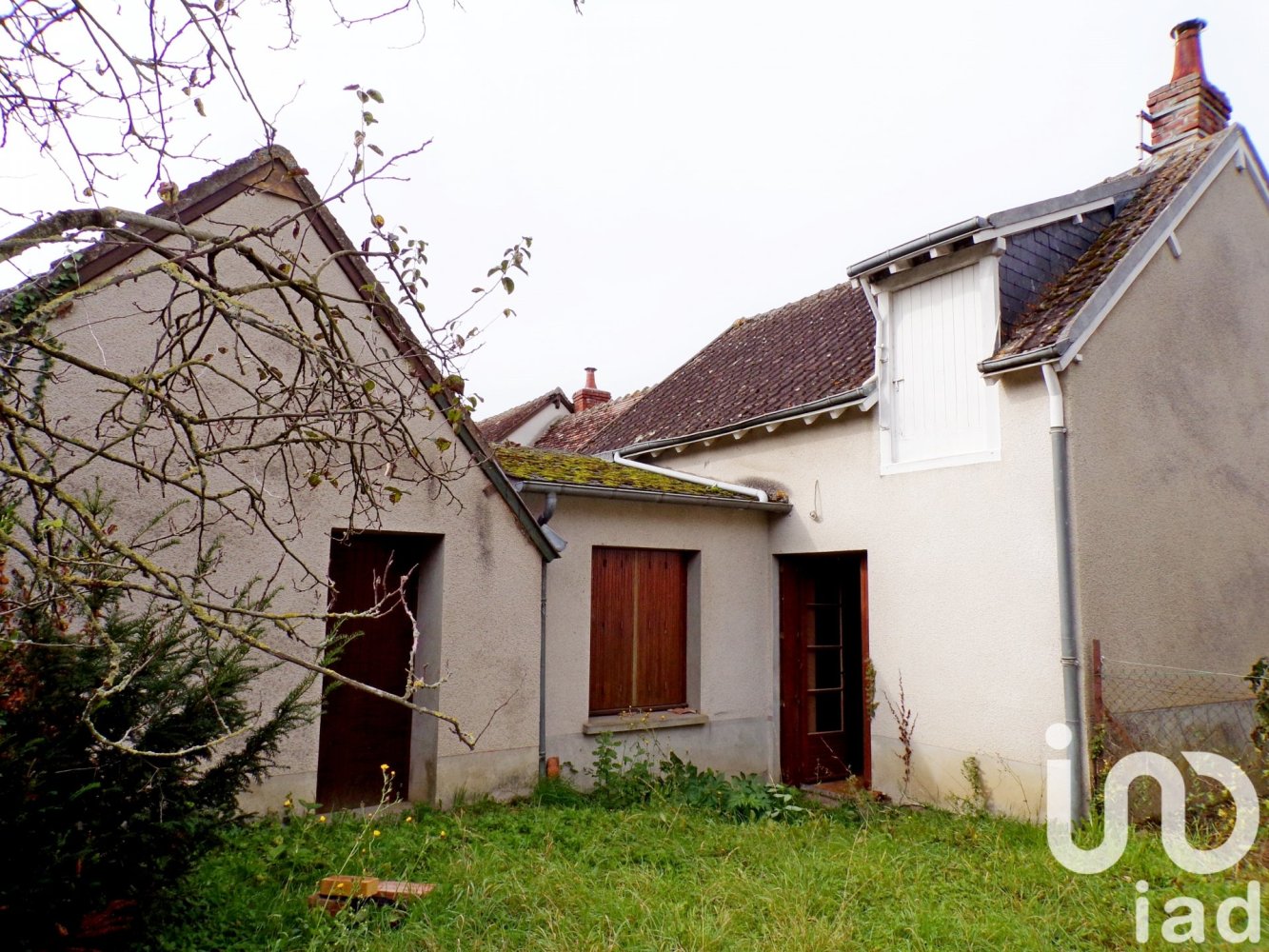 1 bedroom House in Neuvy-Saint-Sepulchre, France No. 237078