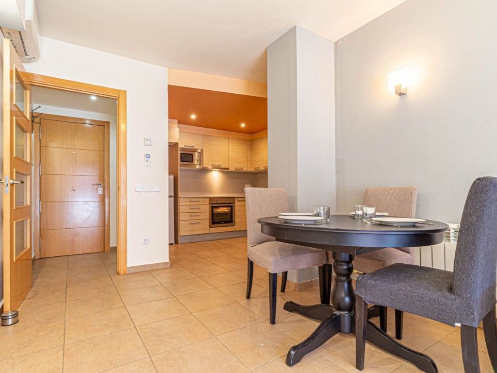 Квартира с 2 спальнями в Фигерас, Испания № 193731