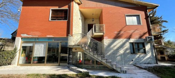 3 bedrooms House in Isola del Liri, Italy No. 56432 18