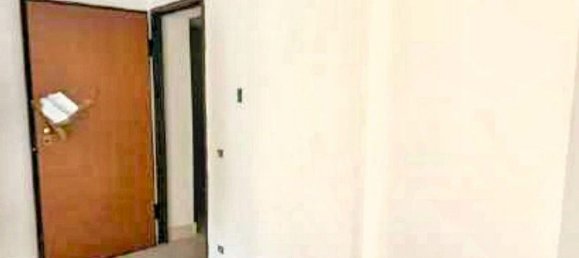 20m² Commercial property in Carini, Italy No. 336031 6