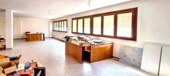 20m² Commercial property in Carini, Italy No. 336031 3