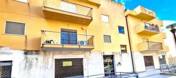 20m² Commercial property in Carini, Italy No. 336031 2