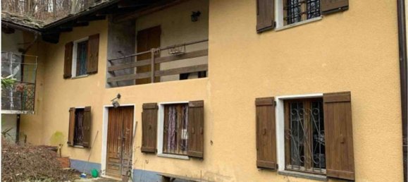 9 rooms Apartment in Martiniana Po, Italy No. 279504 12