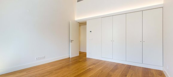 6 bedrooms Duplex in Lisbon, Portugal No. 112716 16