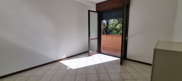 2 Schlafzimmer Wohnung in Reggio Emilia, Italy, Nr. 378775 5