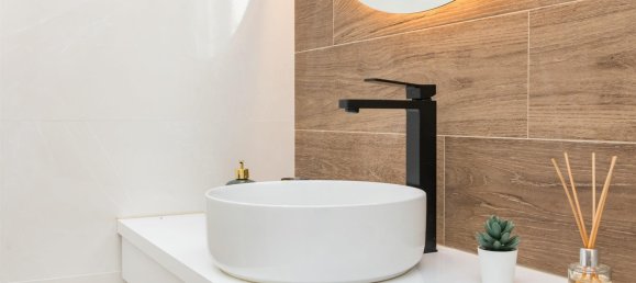 Studio in Lisbon, Portugal, Nr. 84986 44