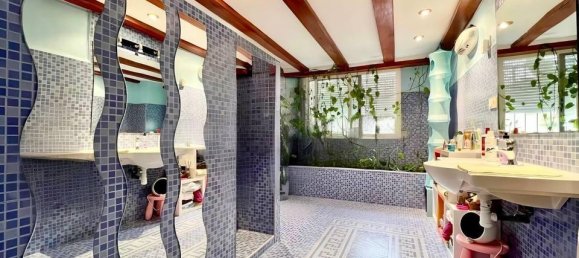 6 bedrooms Villa in Valencia, Spain No. 190918 17