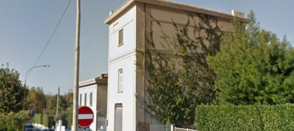 Здание 563м² в Пьетрасанта, Италия № 158740 4