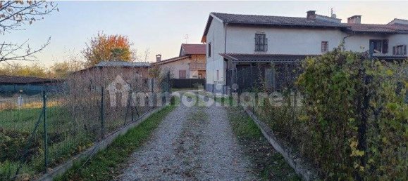 3 bedrooms Apartment in Cavour, Italy No. 315227 17