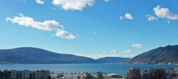 1 bedroom Apartment in Tivat, Montenegro No. 196 11