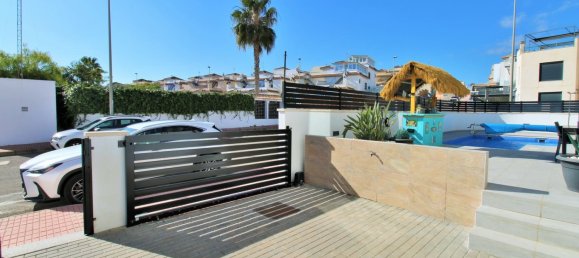 3 bedrooms House in Alicante, Spain No. 182063 36