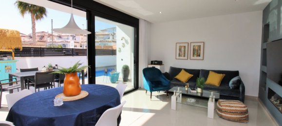 3 bedrooms House in Alicante, Spain No. 182063 12