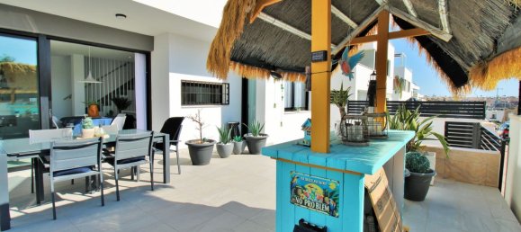 3 bedrooms House in Alicante, Spain No. 182063 37