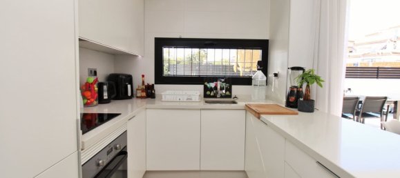 3 bedrooms House in Alicante, Spain No. 182063 17