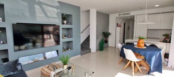 3 bedrooms House in Alicante, Spain No. 182063 10