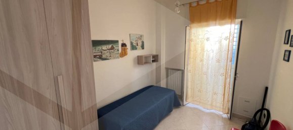 3 rooms Apartment in Bari, Italy No. 32790 8