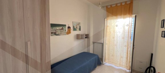 3 rooms Apartment in Bari, Italy No. 32790 7