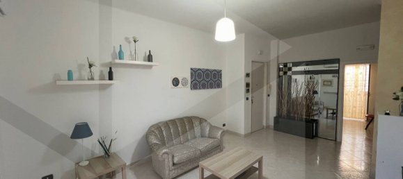 3 rooms Apartment in Bari, Italy No. 32790 18