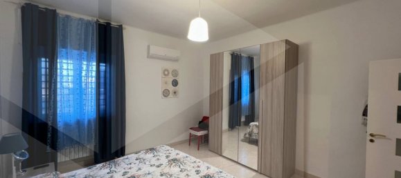 3 rooms Apartment in Bari, Italy No. 32790 34