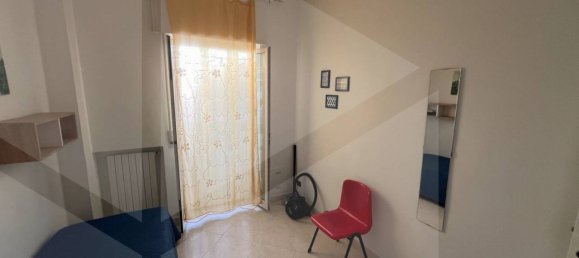 3 rooms Apartment in Bari, Italy No. 32790 9
