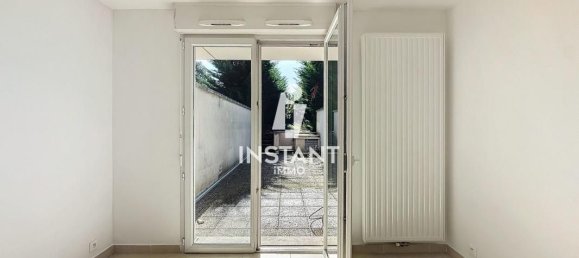 Apartamento de 1 dormitorio en Boissy-Saint-Leger, France No. 176337 3