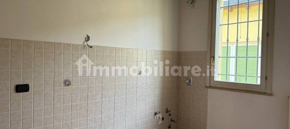 2 bedrooms Apartment in Modena, Italy No. 160099 4