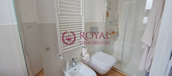 4 bedrooms Villa in Livorno, Italy No. 76374 31