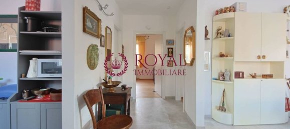 4 bedrooms Villa in Livorno, Italy No. 76374 6