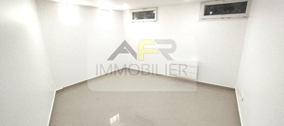 2 bedrooms Apartment in Houilles, France No. 184448 2