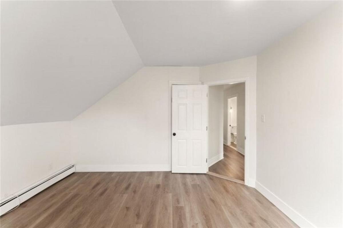 Дом с 4 спальнями в Провиденс, США № 371603