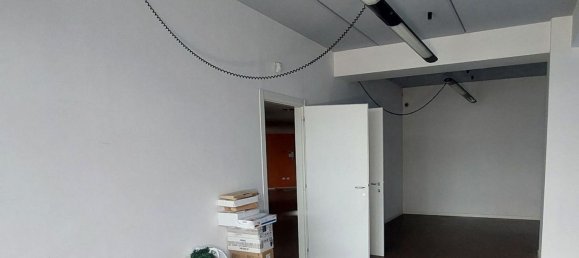 Oficina en Avezzano, Italy 177 m² No. 371537 9